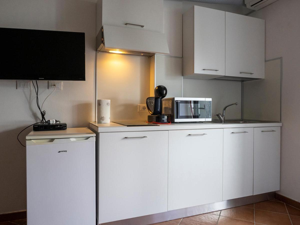 Tra Gli Ulivi Bed & Breakfast Pietra Ligure Dış mekan fotoğraf