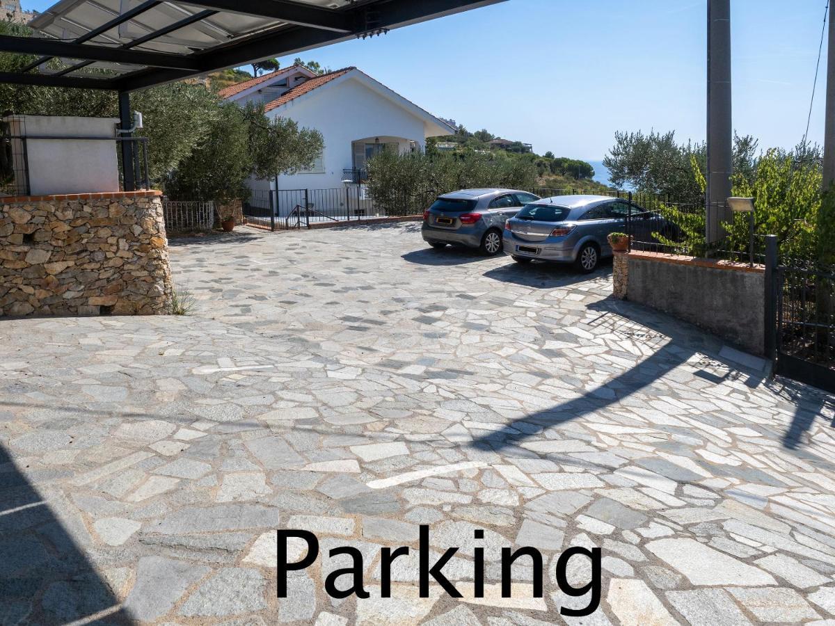 Tra Gli Ulivi Bed & Breakfast Pietra Ligure Dış mekan fotoğraf