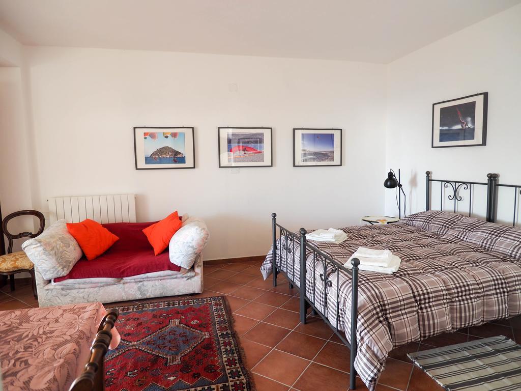 Tra Gli Ulivi Bed & Breakfast Pietra Ligure Dış mekan fotoğraf