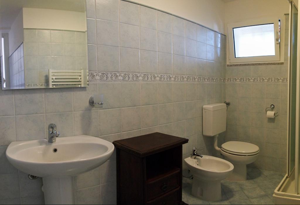 Tra Gli Ulivi Bed & Breakfast Pietra Ligure Oda fotoğraf